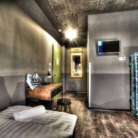 Hostel Am Bahnhof Suhl Zewnętrze zdjęcie