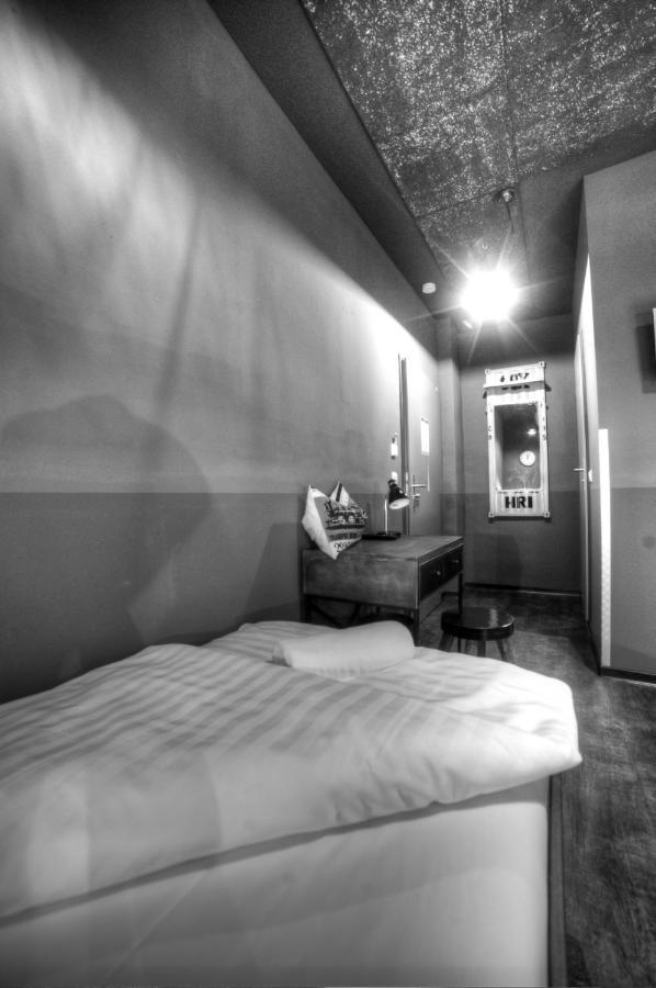 Hostel Am Bahnhof Suhl Zewnętrze zdjęcie