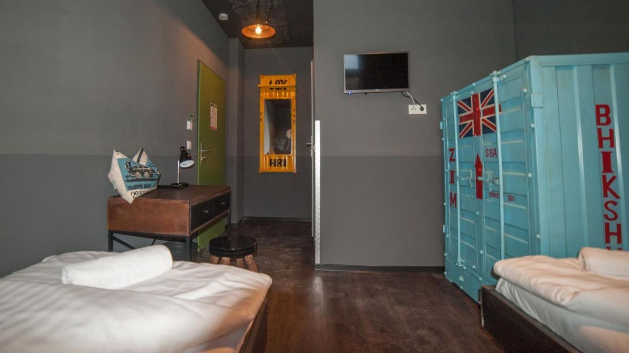 Hostel Am Bahnhof Suhl Zewnętrze zdjęcie