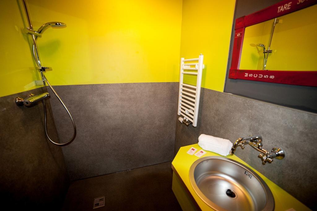 Hostel Am Bahnhof Suhl Pokój zdjęcie